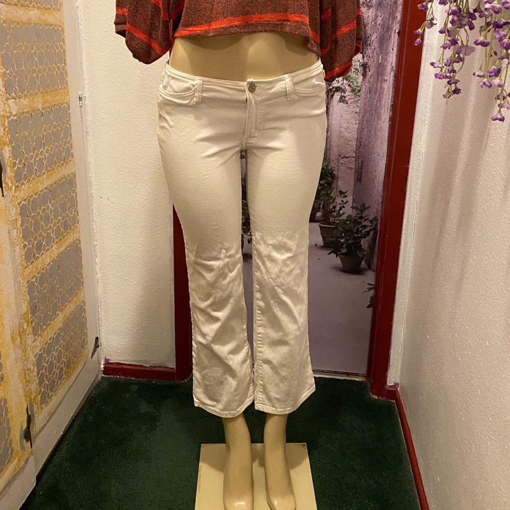 Forever 21 white low waist Capri denim jeans sz M